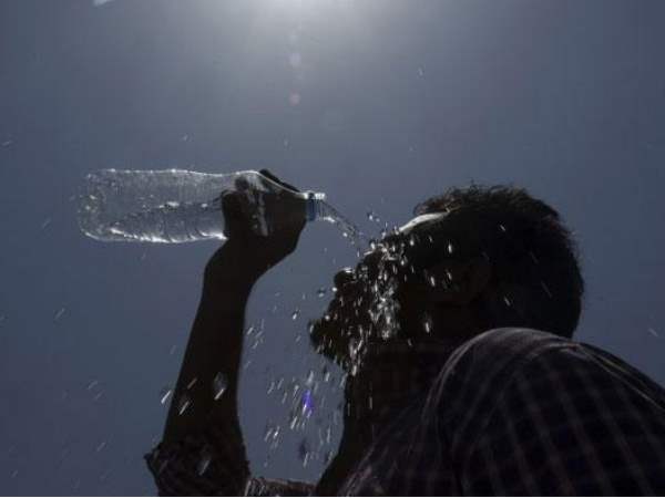 दिल्ली से बंगाल तक सब बेहाल