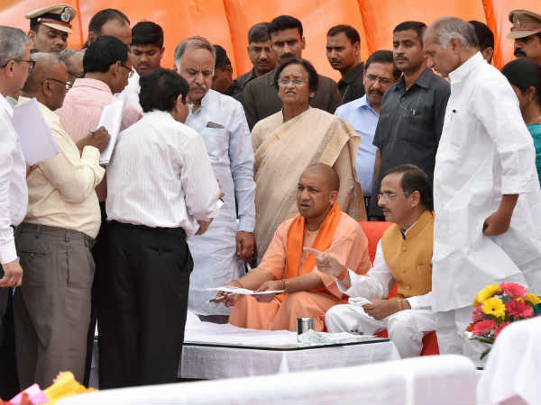 कोर्ट के फैसले के अनुसार हो रही कार्रवाई