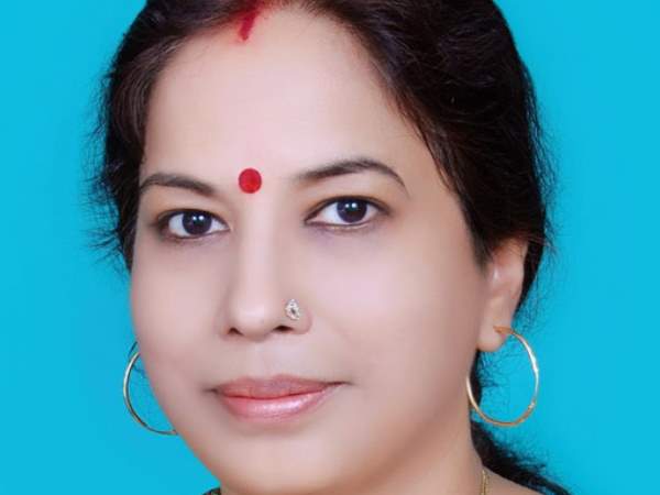 गोरखपुर की मेयर सत्या पांडे ने लिया फैसला गोरखपुर की मेयर सत्या पांडे ने लिया फैसला