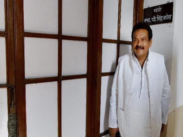 योगी सरकार का कोई मंत्री नहीं चाहता रहना योगी सरकार का कोई मंत्री नहीं चाहता रहना