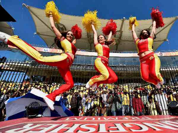 बोनस और एक्स्ट्रा एपियरेंस के भी मिलते हैं पैसे