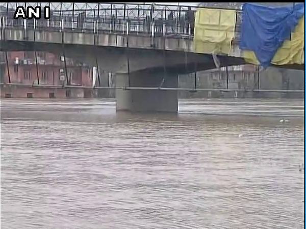 4 लोगों की हुई मौत