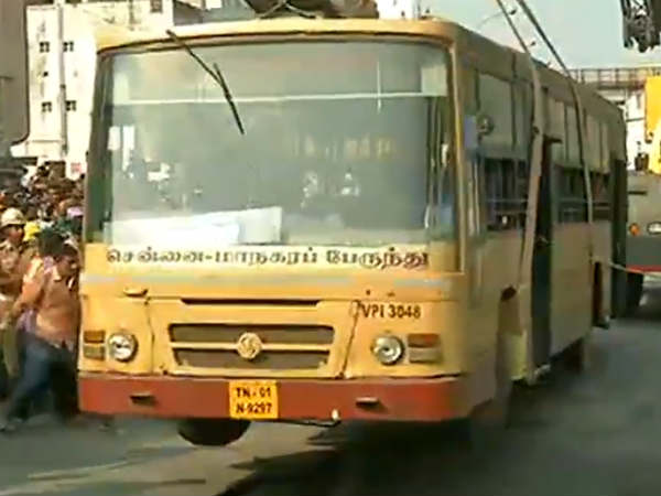 राहत कार्य जारी