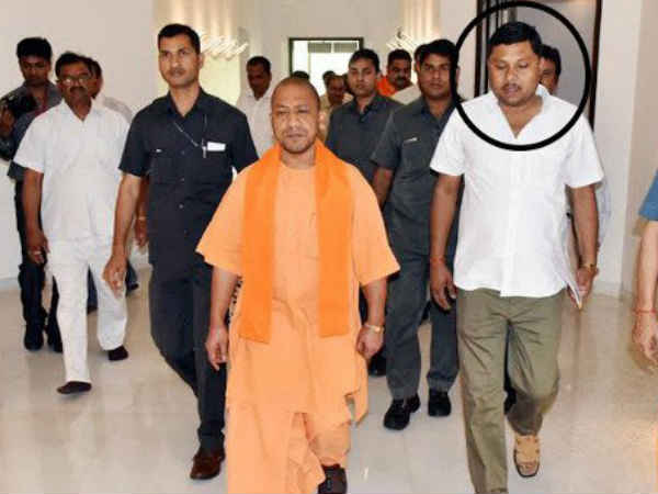 गोरक्षपीठ से जुड़ा है बल्‍लू का परिवार