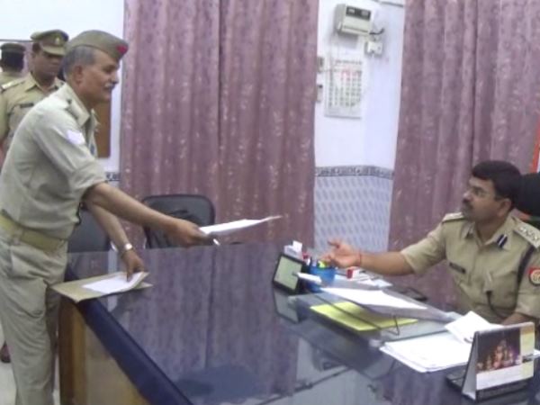 सिपाही ने सपा नेता पर लगाए गंभीर आरोप