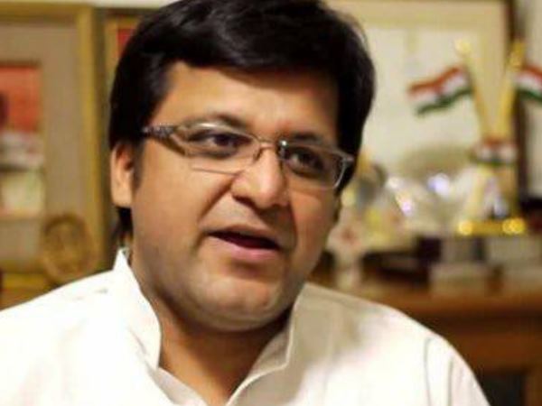 सपा नेता को देखकर हुआ आगबबूला