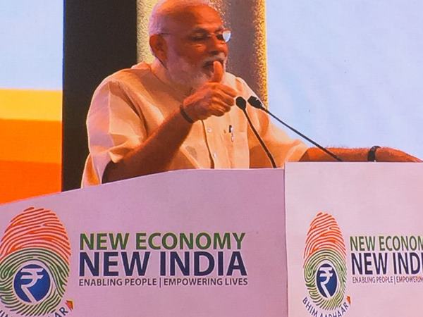 बाबा साहेब ने जहर पीकर सबके विकास की बात की बाबा साहेब ने जहर पीकर सबके विकास की बात की