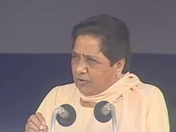 ऑपरेशन का वजह से धीरे देती हैं भाषण ऑपरेशन का वजह से धीरे देती हैं भाषण