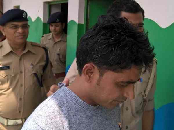 मेरठ से 500 रुपए में आई थी कॉल गर्ल