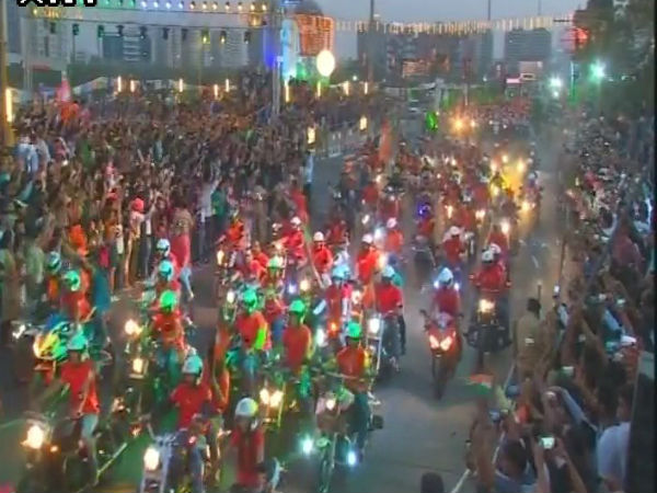  PM Narendra Modi Surat Road Show live Update