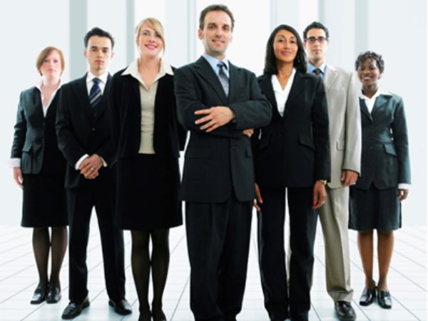 वीजा और अन्य नियमों का रखें ध्यान