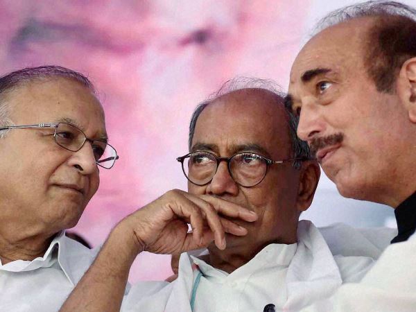 विजय सरदेसाई को ही दोष देना गलत विजय सरदेसाई को ही दोष देना गलत