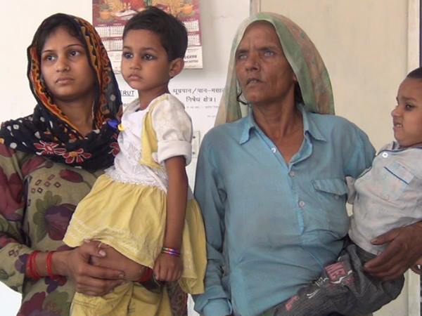 महिला ने कहा, अधिकारियों का रवैया बदला महिला ने कहा, अधिकारियों का रवैया बदला