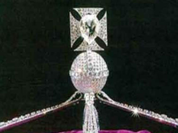 नादिर शाह ने भारत पर आक्रमण किया