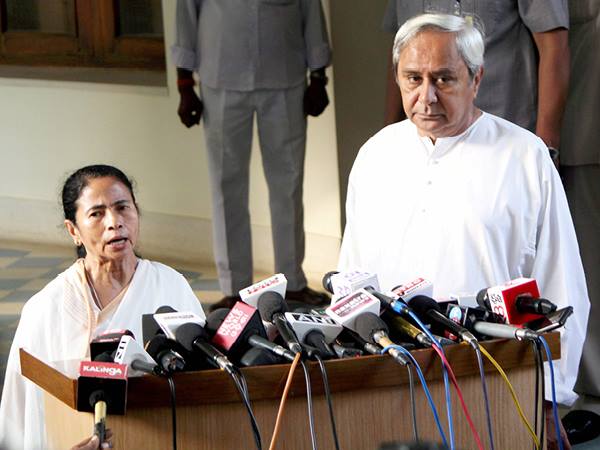 समाज को बांटना चाहती है बीजेपी समाज को बांटना चाहती है बीजेपी