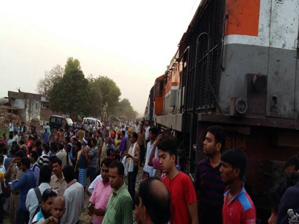 गांव में पसरा मातम, पूरा गांव घटना स्थल पर पहुंचा