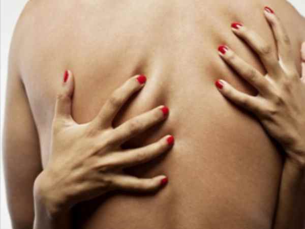 रैकेट के तार कहां तक फैले?