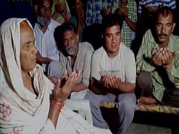ग्रामीणों की मदद से किया हमला ग्रामीणों की मदद से किया हमला
