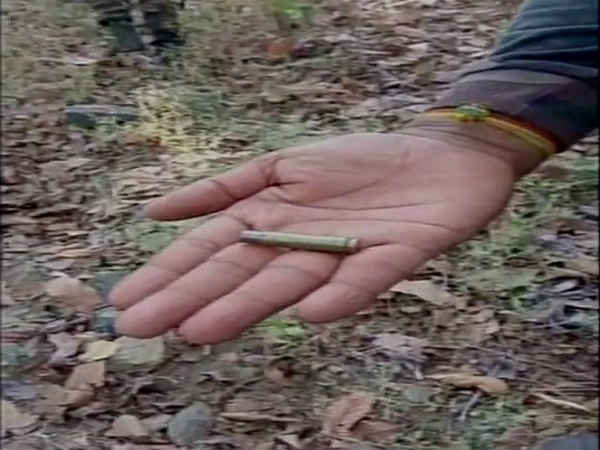 नक्‍सलियों के पास था AK 47