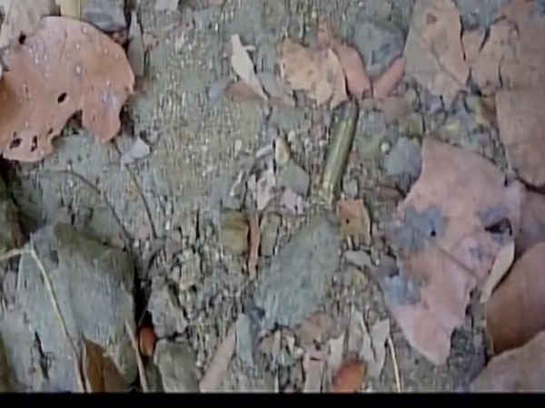 गांव वालों को बनाया मुखबिर