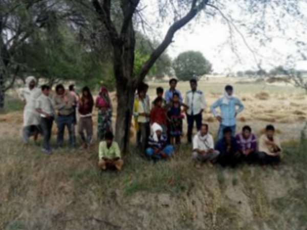 तेजाब से जलाने की कोशिश 