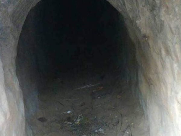 सुरंग की जांच के लिए इलाके को किया गया सील