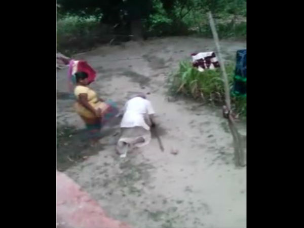 कुल्हाड़ी से की पिटाई कुल्हाड़ी से की पिटाई