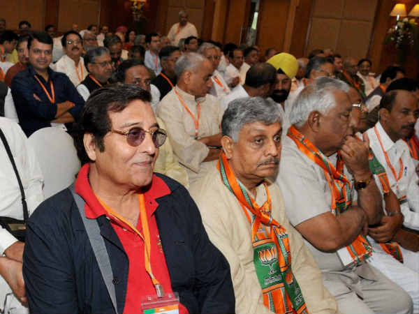 आजादी से पहले पेशावर में हुआ जन्‍म 