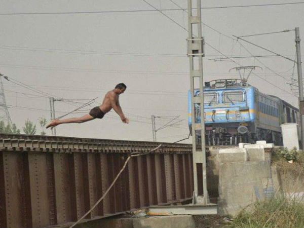  जानबूझकर खेलते है मौत का खेल