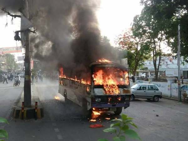 परिसर से शुरु हुआ बवाल परिसर से शुरु हुआ बवाल