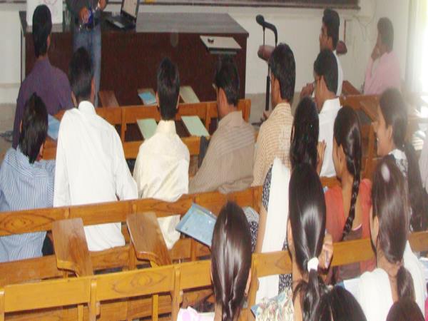 HC के आदेश पर इलाहाबाद यूनिवर्सिटी में फिर शुरू हुई भर्तियां, 12 मई तक कर सकते हैं आवेदन HC के आदेश पर इलाहाबाद यूनिवर्सिटी में फिर शुरू हुई भर्तियां, 12 मई तक कर सकते हैं आवेदन
