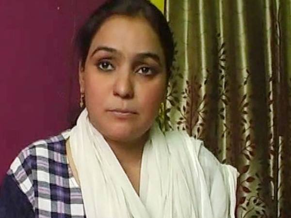 नेशनल नेटबॉल खिलाड़ी के पति ने बेटी होने पर दिया तीन तलाक नेशनल नेटबॉल खिलाड़ी के पति ने बेटी होने पर दिया तीन तलाक