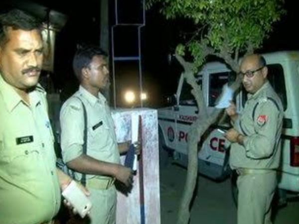 मनचले का साथ देने पर कौशांबी में पूरी पुलिस चौकी सस्पेंड, पुलिस फॉलोअर ही बन गया था रोमियो