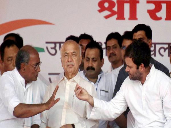 दिग्विजय सिंह ने बताया-क्यों नहीं बन पाई कांग्रेस की सरकार? दिग्विजय सिंह ने बताया-क्यों नहीं बन पाई कांग्रेस की सरकार?