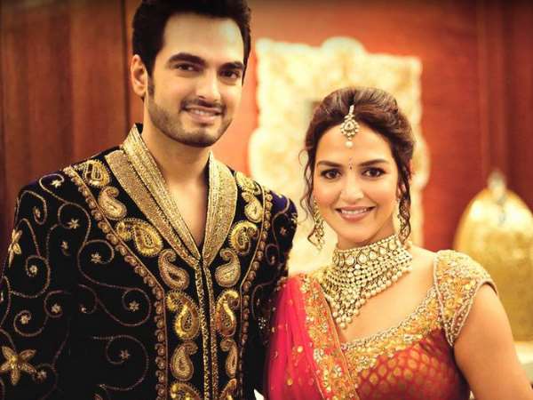 शादी के पांच साल बाद गर्भवती हुईं ईशा, हेमा ने कही बड़ी बात