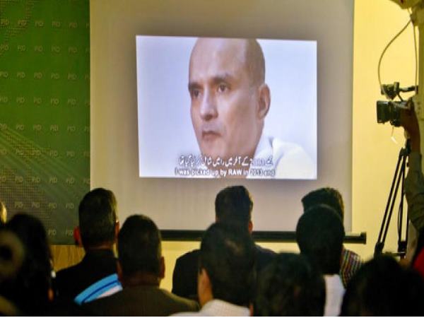 एसीपी के बेटे हैं जाधव