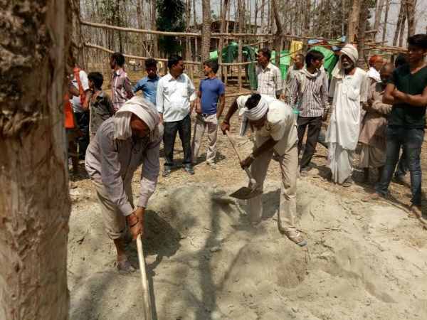  बहराइचः डॉक्टर गौरक्षा के नाम पर करता रहा ये पाप, जानिए गाय से लाभ कमाने का क्या निकाला फॉर्मूला!