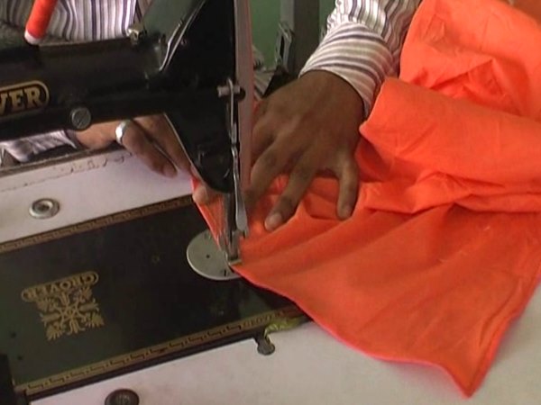 योगीराज: भगवान श्री कृष्ण की नगरी में युवाओं पर चढ़ा 'रंग दे तू मोहे गेरुआ...' योगीराज: भगवान श्री कृष्ण की नगरी में युवाओं पर चढ़ा 'रंग दे तू मोहे गेरुआ...'