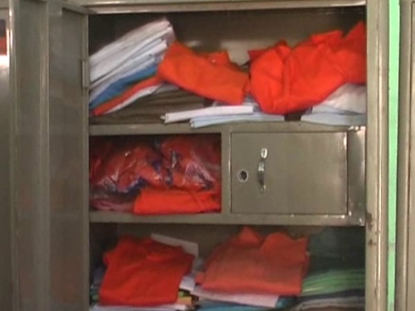 योगीराज: भगवान श्री कृष्ण की नगरी में युवाओं पर चढ़ा 'रंग दे तू मोहे गेरुआ...' योगीराज: भगवान श्री कृष्ण की नगरी में युवाओं पर चढ़ा 'रंग दे तू मोहे गेरुआ...'