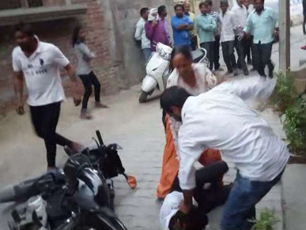 एंटी रोमियो:दबंगों ने घर में घुसकर की UP की बेटी से छेड़खानी