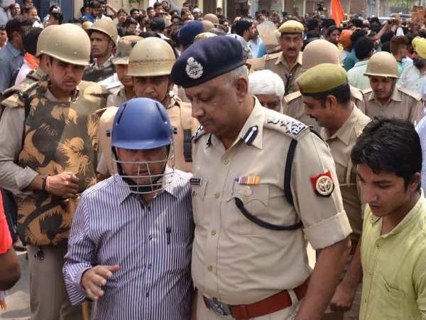 PICS: कैसे भड़का सहारनपुर का बवाल, आगजनी और तोड़फोड़ पर क्यों आमादा हुए उपद्रवी?