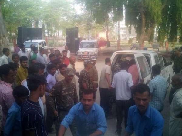 पटना: नक्सलियों को कोर्ट ले जा रहे 7 पुलिस वालों की हाईवे पर दर्दनाक मौत