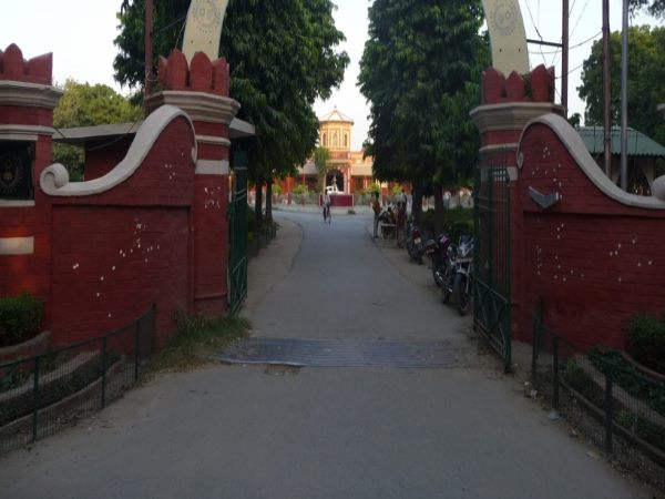 यूपी में अब उच्चतर शिक्षा सेवा आयोग के साक्षात्कार पर भी रोक, लटकी असिस्टेंट प्रोफेसर्स भर्ती