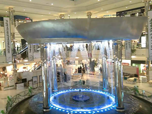 सऊदी अरब के शॉपिंग मॉल में विदेशी नागरिकों के लिए नौकरियां बैन सऊदी अरब के शॉपिंग मॉल में विदेशी नागरिकों के लिए नौकरियां बैन