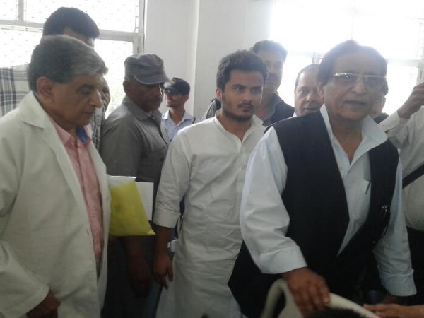 रामपुर: राज्यरानी एक्सप्रेस की दुर्घटना पर IG का बड़ा सवाल, क्या पहले से ही रखा था मौत को ढक कर! रामपुर: राज्यरानी एक्सप्रेस की दुर्घटना पर IG का बड़ा सवाल, क्या पहले से ही रखा था मौत को ढक कर!