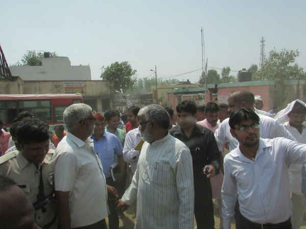 जब बस में चढ़े गए परिवहन मंत्री और यात्रियों से पूछा हालचाल