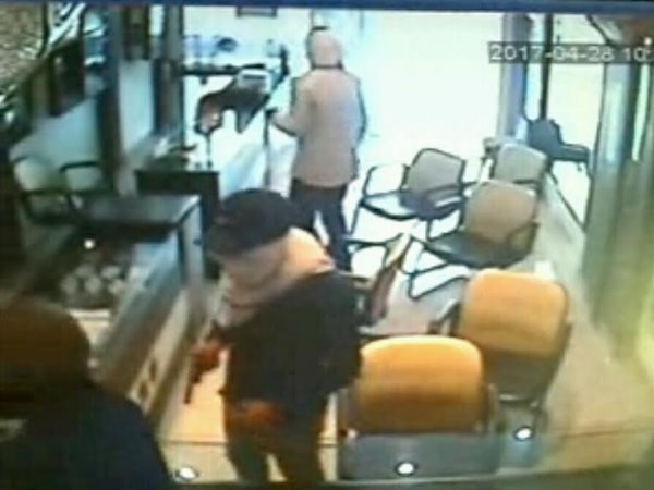 मोदी के क्षेत्र में व्यापारियों की योगी से गुहार, लूट की बढ़ती घटनाओं से लग रहा है डर