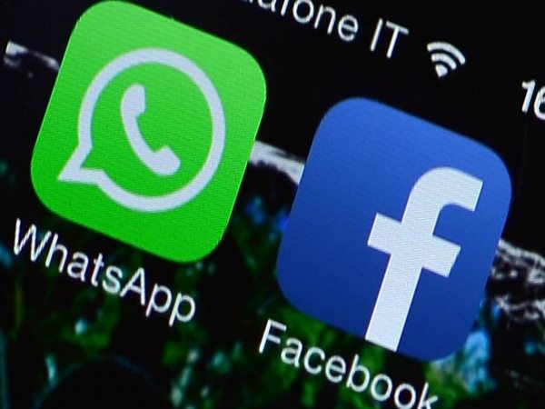 पटना: अगर जेब में रखते हैं Whatsapp / facebook तो दिमाग में रखिए ये बातें, नहीं तो जाना पड़ेगा जेल!