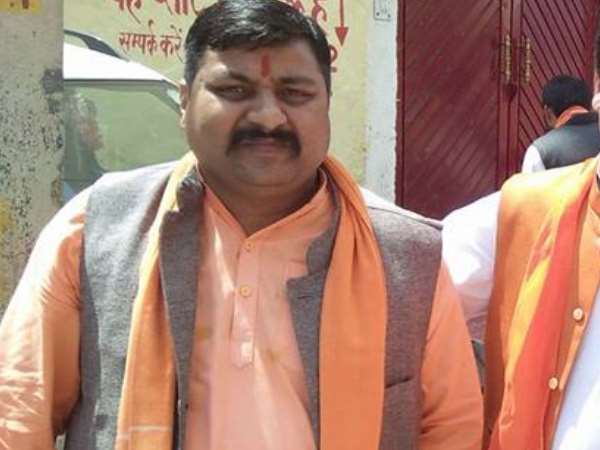 क्या कहते है हिंदू युवा वाहनी के जिलाध्यक्ष?