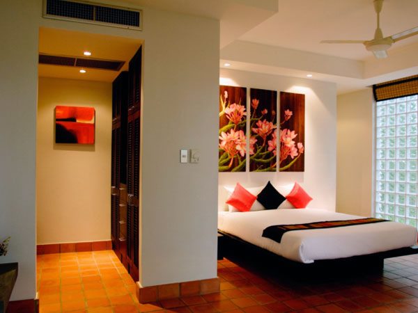 नकारात्मक उर्जा सकारात्मक उर्जा पर हावी 